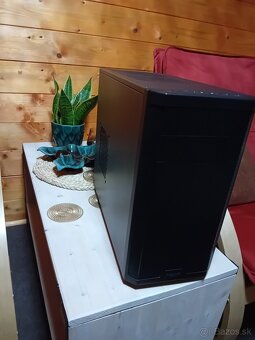 hráčske PC v cene 280e so 6jadrom ryzen 5 a AMD RX 8GB - 3
