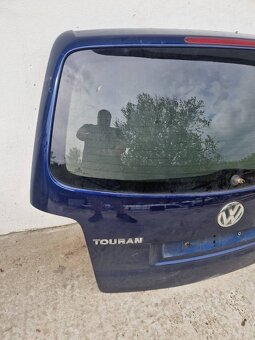 VW Touran 2003-2010 zadné kufrove dvere - 3
