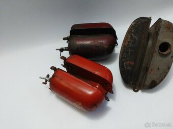Jawa 555 / jawa pionier 50 PALIVOVÁ NADRŽ - 3