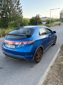 Civic 1.8 benzín - 3