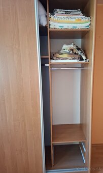 Šatníková skriňa - 3