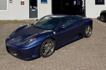 Ferrari F430 z roku 2005 - 3