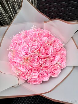 Kytica zo saténu - 3