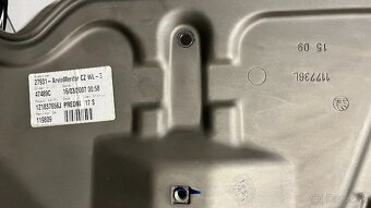 Spúšťač skla predný pravý ŠKODA OCTAVIA II - 3