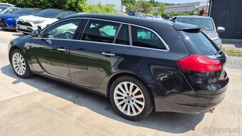 Opel Insignia Sports Tourer - 3