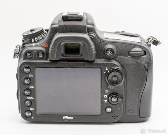 Nikon D610 - 3