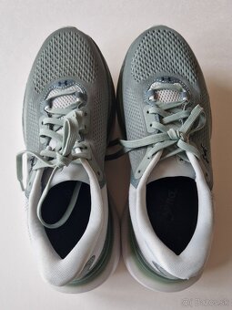 Dámske bežecké tenisky - Under Armour veľ.40 - 3