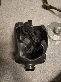 Plynová maska OM90 - 3