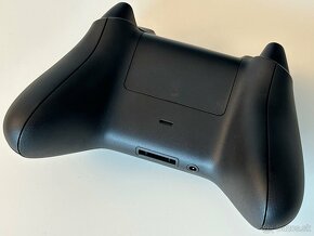 Xbox Controller - Carbon Black - 3