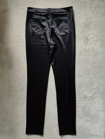 H&M lesklé nohavice veľkosť S - 3