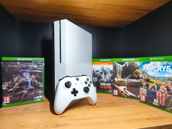 Xbox one s (1TB) +4 hry - 3