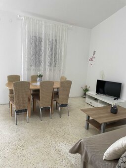 Chorvátsko, dovolenka, apartmány, 2 PLÁŽE na jednom mieste - 3