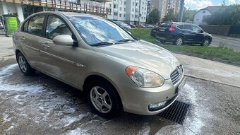 Hyundai accent - 3