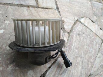 Predám ventilátor na Daewoo Espero - 3