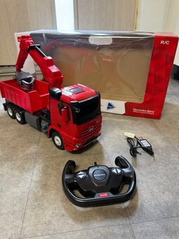 Mercedes nákladné auto RC - 3