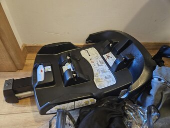 Doona plus autosedacka + isofix - 3