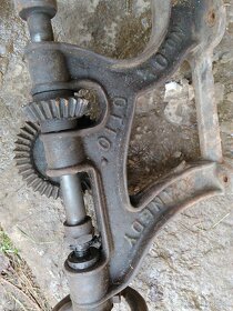 Časti starej vŕtačky. - 3