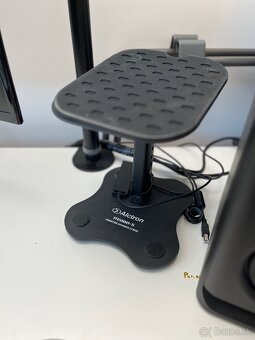 2 x KRK Rokit 5 G4 + stojany - 3