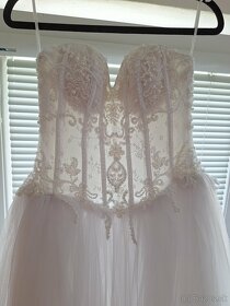 Svadobné šaty s vlečkou - 3