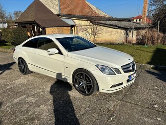 Mercedes Benz Coupé E350 CDI- V6 - 3