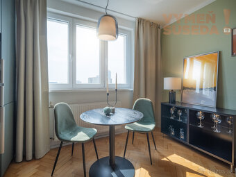 VYMEŇ SUSEDA - VÝNIMOČNÝ 2 IZB. ZREKONŠTRUOVANÝ BYT s BALKÓ - 3