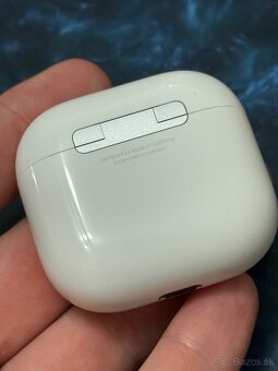 Apple AirPode 4 nahradne nabijacie puzdro v záruke - 3