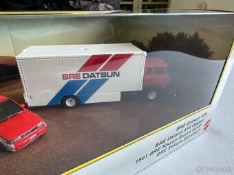 Hot Wheels - Diorama Datsun - 3