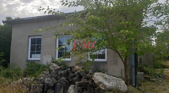 Budova s pozemkom 815 m2, Levice, Kalinčiakovo (SM - 823) - 3