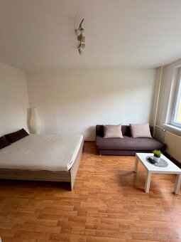 Prenajom 1 izbovy byt Senec Centrum - 3