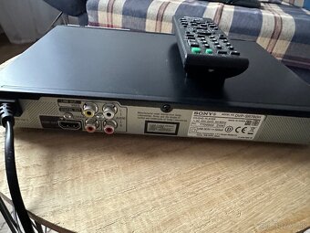 Sony DVP-SR760H DVD prehrávač - 3