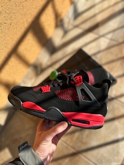 Jordan 4 retro Red Thunder - 3