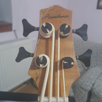 Basové ukulele - 3
