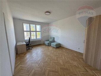 Ponúkame do prenájmu 3 izb byt po kompletnej rekonštrukcii - 3