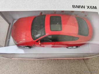 Predám toto 20 cm BMW 6 v mierke 1:24 - NOVÝ, KOVOVÝ MODE - 3