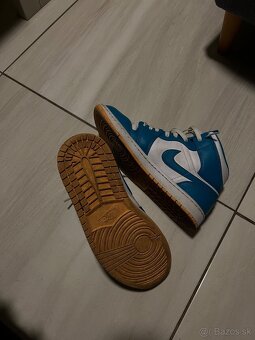 Jordan 1 mid - 3