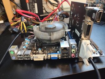 MSI H61M + Xeon/i5 + 2x4 GB + GT710 2GB - 3