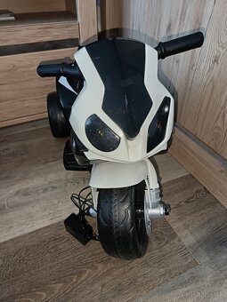 Elektrická trojkolka BMW - 3