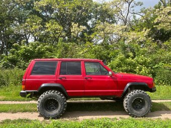 Jeep Cherokee XJ 4.0 manual - 3