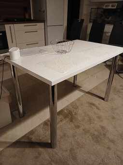 jedálenský stôl - 3