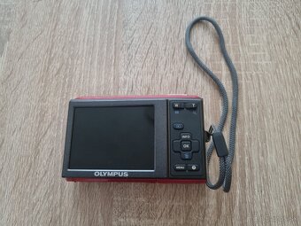 Olympus FE-47, zoom 5x, mpx 14 - 3