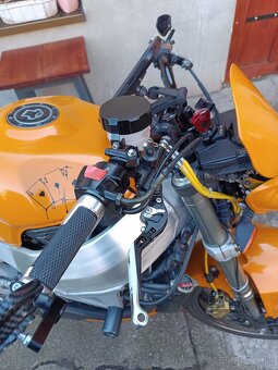 Honda CBR 929 rr - 3