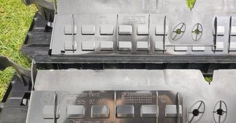 Mercedes Sprinter W907 2018 - kryt intercoolera cela chladic - 3