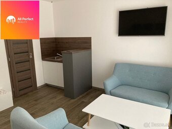 Na prenájom reprezentatívne priestory v centre Trnavy - 3