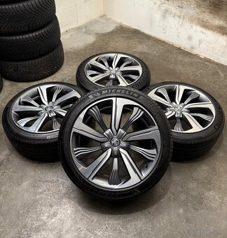 Letná sada 5x120 R19 , 235/45/19 MG Marvel - 3