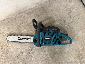 Motorová píla Makita EA5600F - 3
