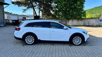 Opel Insignia ST 2.0 CDTI Country Tourer 4x4 AT6 - 3
