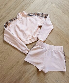Guess 4x kratka teplakova suprava - 3