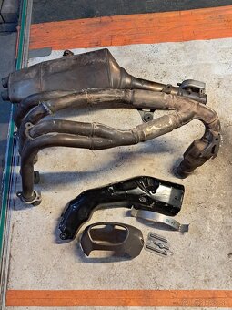 Zvody plus výfuk orig.CBR 1000 SC57 - 3