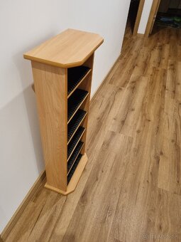 Predám stojan na CD/DVD - 3