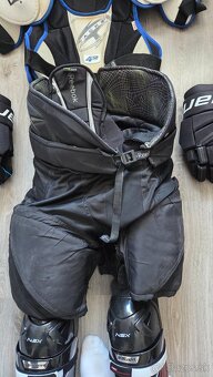 Hokejová vystroj - 3